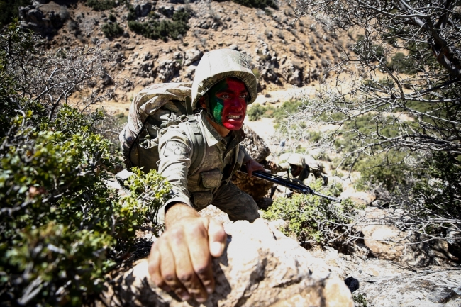 Terör örgütlerinin korkulu rüyası: Komandolar göreve hazır